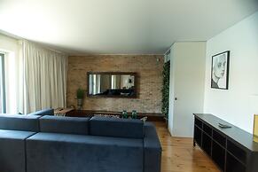 Douro Triplex - Stunning River Views by Porto City Hosts