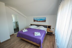 Holiday Home Oasis of Peace