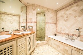 Hotel Byblos Saint-Tropez