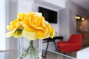 Avalon Suites Yorkville