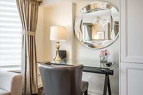 Avalon Suites Yorkville