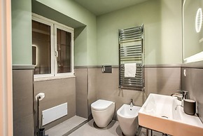 Trevi Fountain Superior 3 bdr apartment