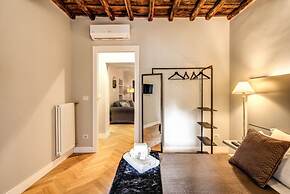 Trevi Fountain Superior 3 bdr apartment