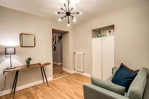 Trevi Fountain Superior 3 bdr apartment