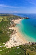 Cosy & Quirky Cottage nr Kynance Cove