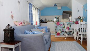 Wellspring Cottage nr Kynance Cove