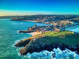 Wellspring Cottage nr Kynance Cove