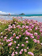 Wellspring Cottage nr Kynance Cove