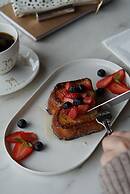 39 Kalamis Marina Hotel