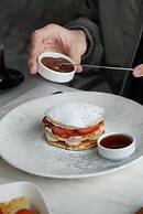 39 Kalamis Marina Hotel