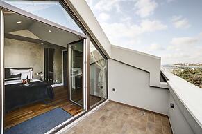 39 Kalamis Marina Hotel