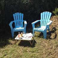 Kitty Unique 60s Caravan set in Pretty Garden