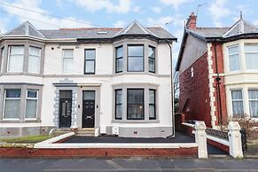 Cherry Property - Berry Apartments