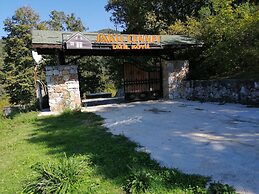 Sakli Cennet Esadiye