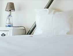 Help Yourself Hostels - Restelo