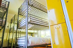 Help Yourself Hostels - Restelo