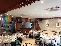Grand Visanu Hotel