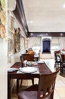 InnJoy Boutique Hotel