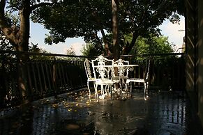 InnJoy Boutique Hotel