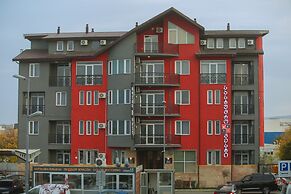 Hotel West