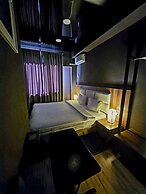Hotel West