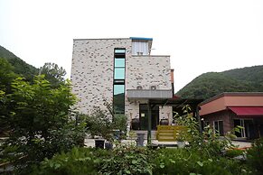 Daedunsan Four Seasons Pension
