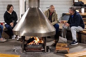 Reflections Lake Keepit - Holiday Park