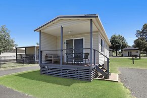 Reflections Lake Keepit - Holiday Park