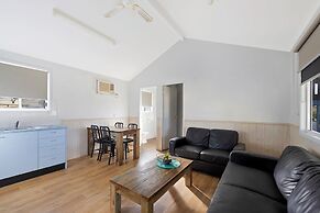 Reflections Lake Keepit - Holiday Park