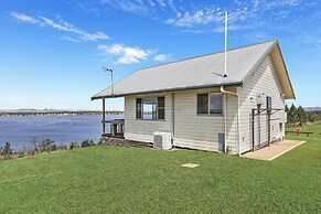 Reflections Lake Keepit - Holiday Park