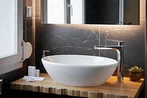 Acropolis Unique Residence