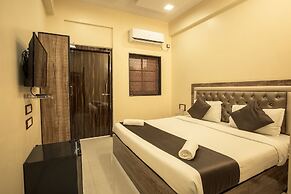 Hotel Apsara Near JJ Hospital