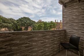 Hotel Apsara Near JJ Hospital