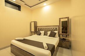 Hotel Apsara Near JJ Hospital