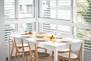 Quiet Street In A Central Location Apt