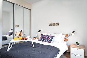 Quiet Street In A Central Location Apt