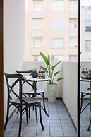 Mr. Louis - By TLV2GO