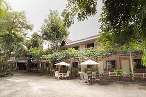 OYO 703 Koh Chang Riverside Resort