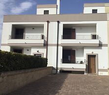 Immaculate Large House With Panoramic Views