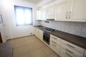 Immaculate Large House With Panoramic Views