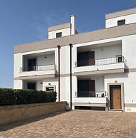 Immaculate Large House With Panoramic Views