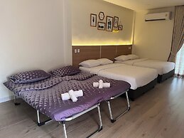 Bannjamjuree Resort Sattahip