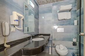 Arsi Blue Beach Hotel