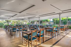 Arsi Blue Beach Hotel