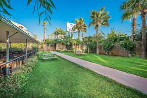 Arsi Blue Beach Hotel