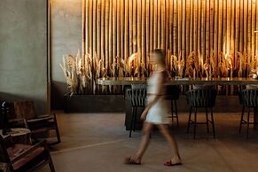 Cavo Zoe Seaside Hotel