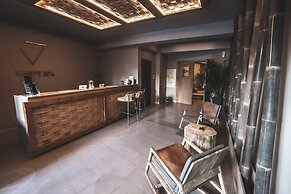 Cavo Zoe Seaside Hotel