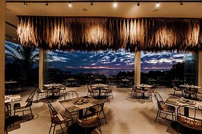 Cavo Zoe Seaside Hotel