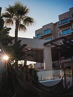 Cavo Zoe Seaside Hotel