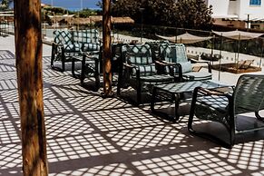 Cavo Zoe Seaside Hotel
